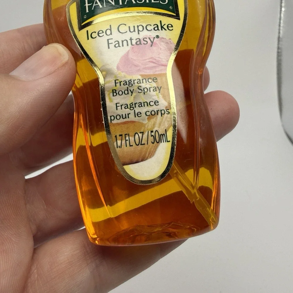 Iced Cupcake Fantasy 8oz Body Fantasies Fragrance Parfums de Coeur #RARE‎